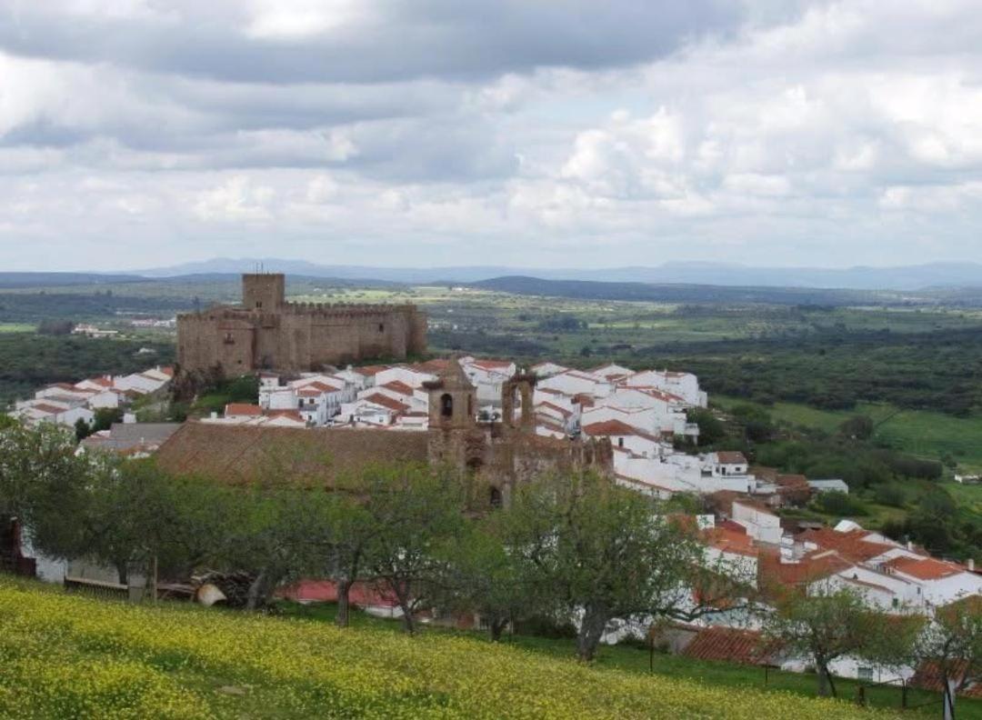 Casa Rural La Fuente Segura de León Kültér fotó